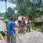 Turun Langsung ke Lapangan, Dansatgas TMMD Ke-129 Kodim 1807/Sorsel Kobarkan Semangat Gotong Royong Warga